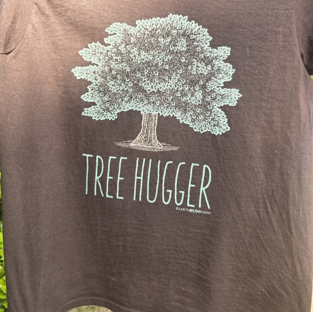 Tree Hugger T-shirt, Brown. Size Medium.  Graphic By EarthSunMoon. - Picture 2 of 5